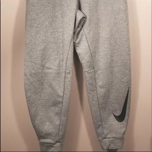 Nike Men's Sweat Pants Dri fit Therma Joggers Grey Gray Size Medium
